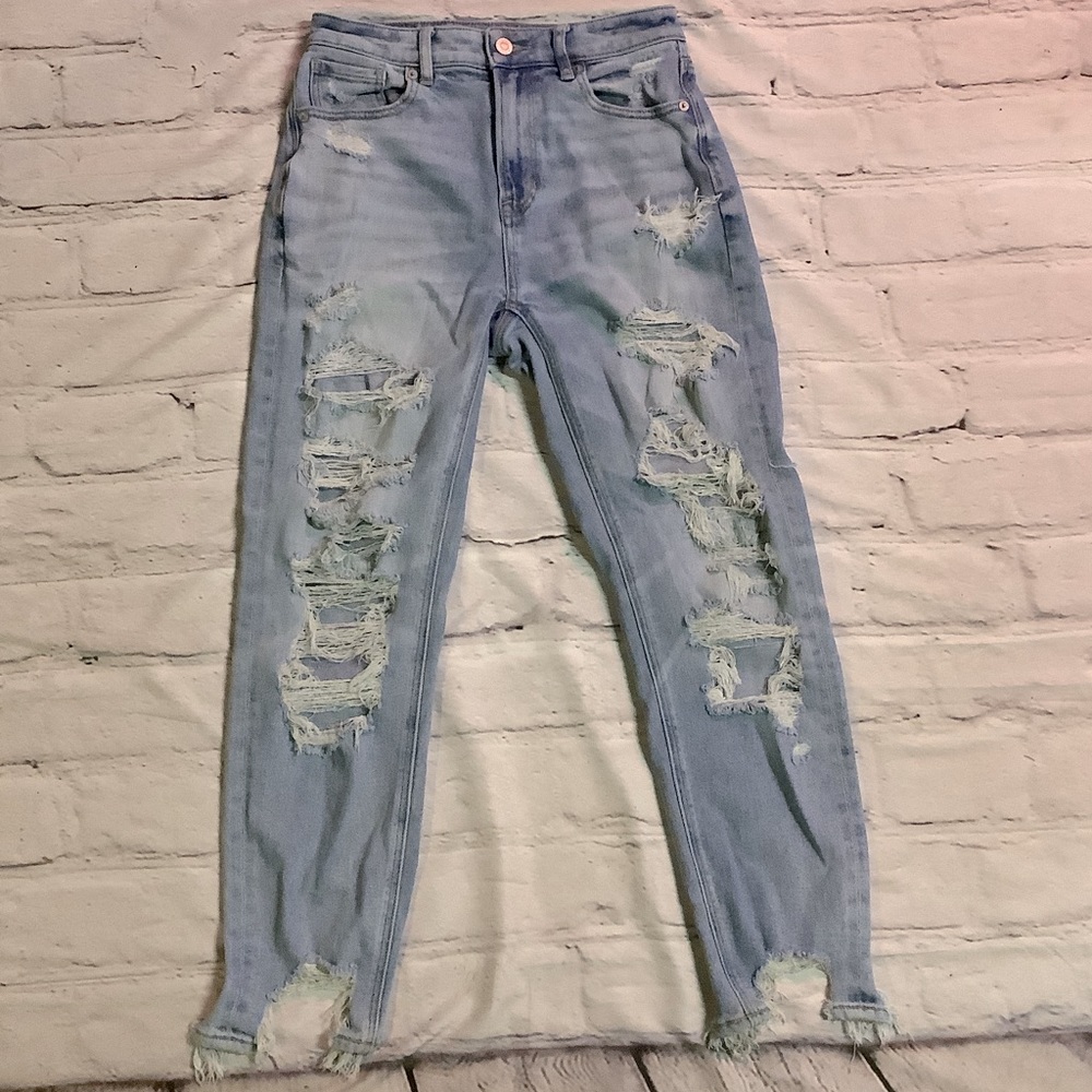 AMERICAN OUTFITTERS JEANS SIZE 2